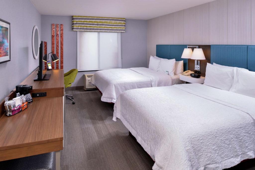 Postel nebo postele na pokoji v ubytování Hampton Inn & Suites Carson City