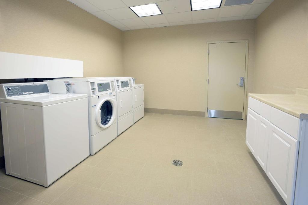 Hampton Inn & Suites - Cincinnati/Kenwood, OH photo