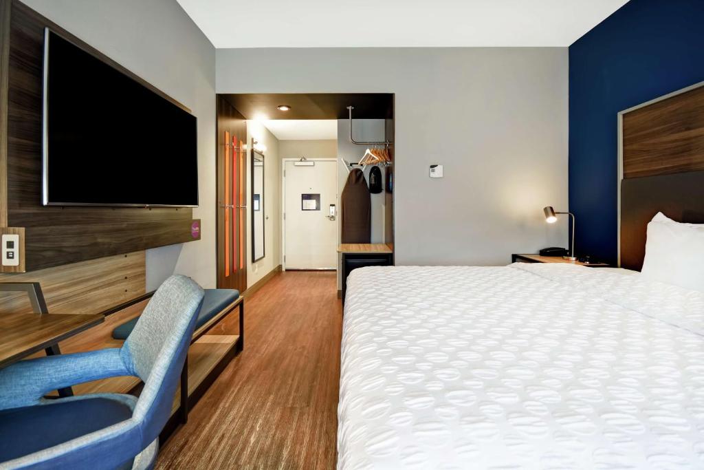 Tru By Hilton Cincinnati Airport South Florence photo