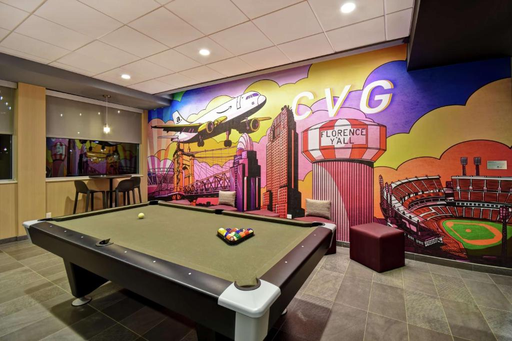 Tru By Hilton Cincinnati Airport South Florence photo