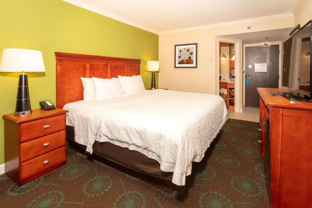 Hampton Inn Daytona Speedway-Airport - Chambre King - Non-fumeurs