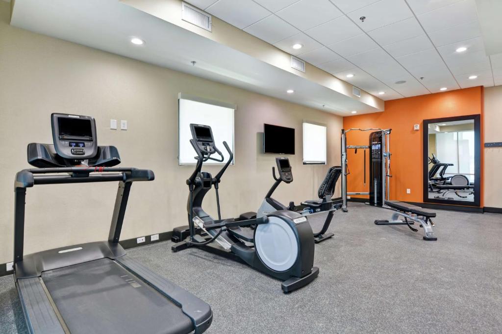 Fitness centrum a/nebo fitness zařízení v ubytování Home2 Suites By Hilton McKinney