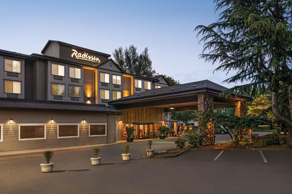 Radisson Hotel Portland Airport SuiteTrails Radisson Hotel Portland Airport SuiteTrails