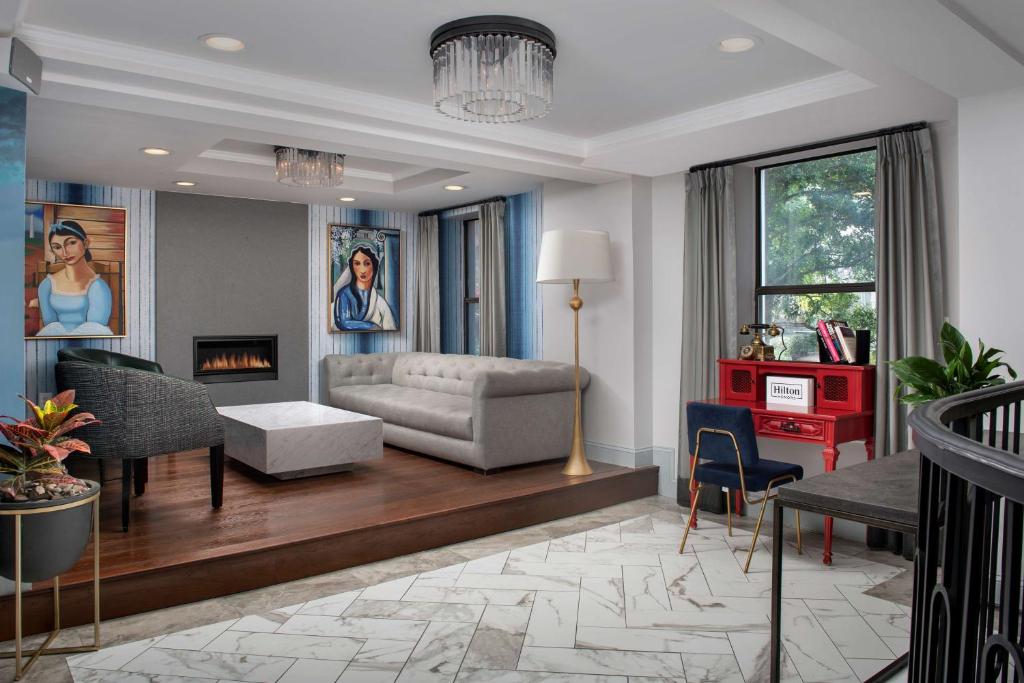 Posezení v ubytování West End Washington DC, Tapestry Collection by Hilton