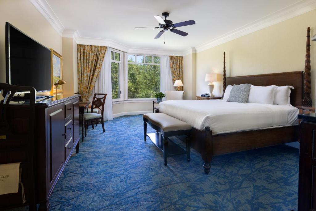 Inn and Club at Harbour Town - 