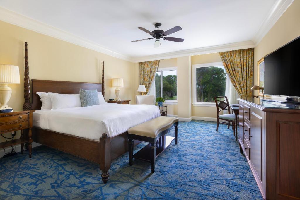 Inn and Club at Harbour Town - 
