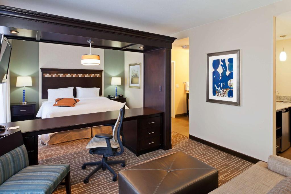 Hampton Inn & Suites Denver Airport / Gateway Park photo