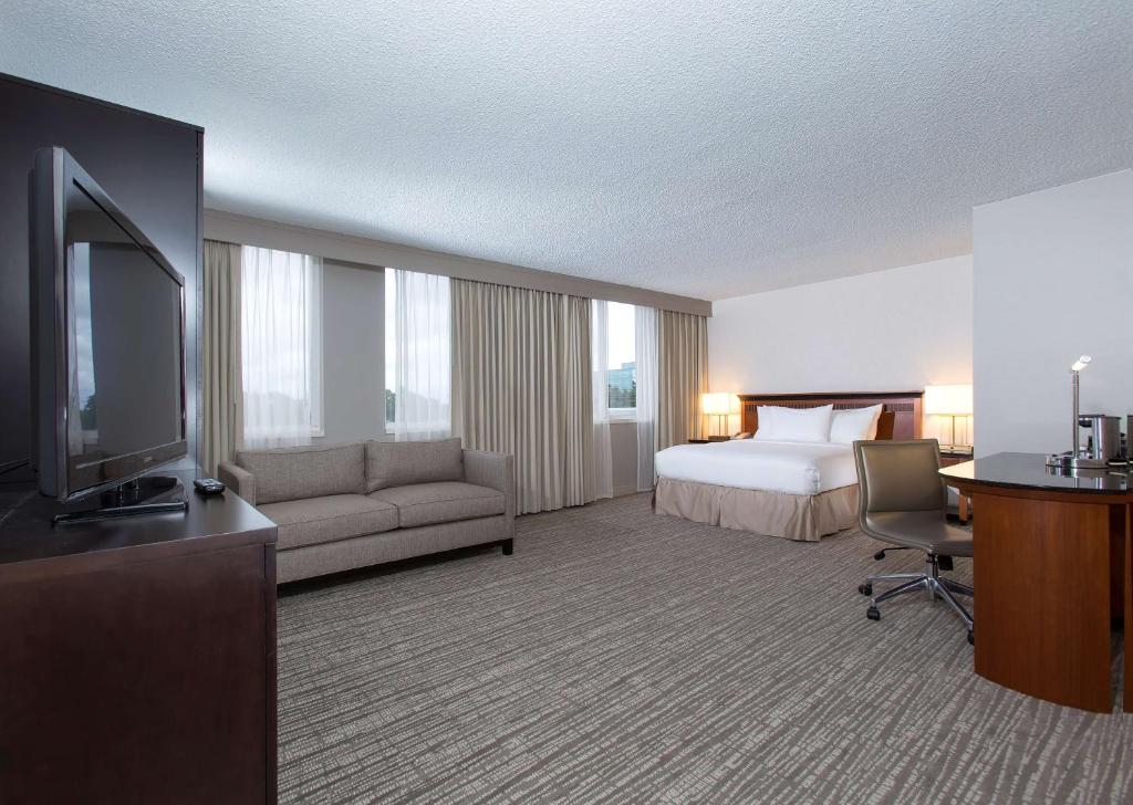 DoubleTree by Hilton Hotel Deerfield Beach Boca Raton - Suite Junior Avec Lit Queen - Accessible
