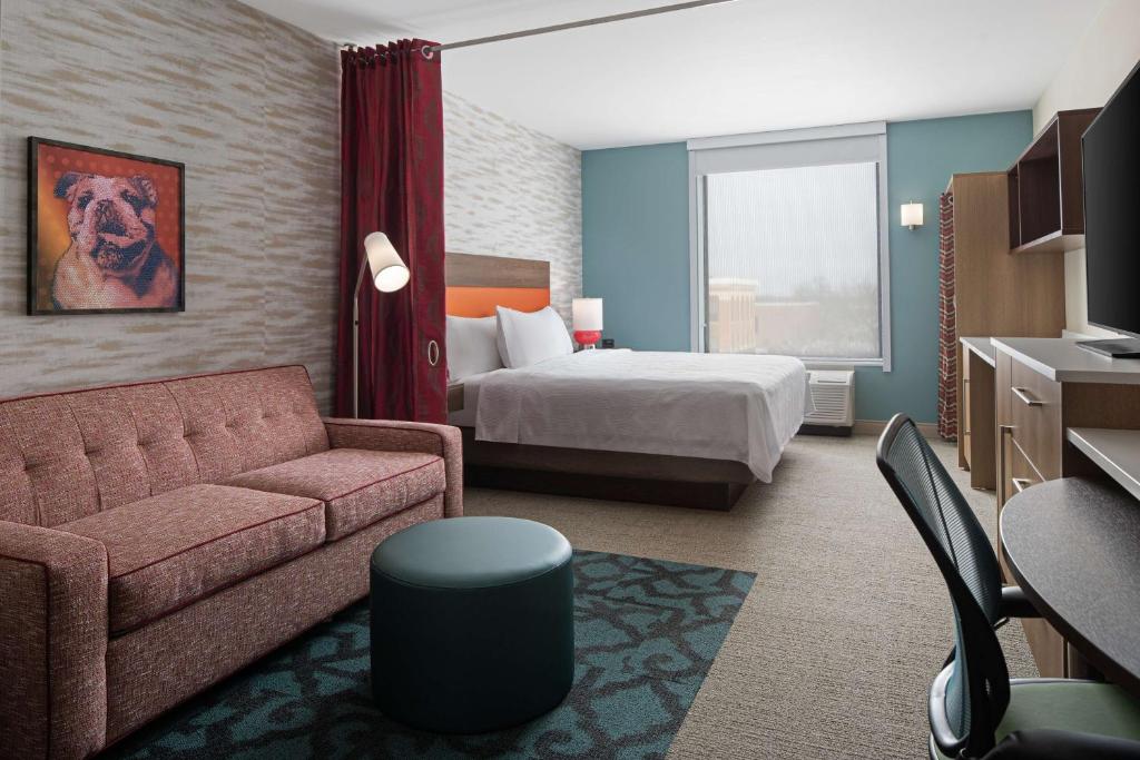 Home2 Suites by Hilton Des Moines at Drake University photo