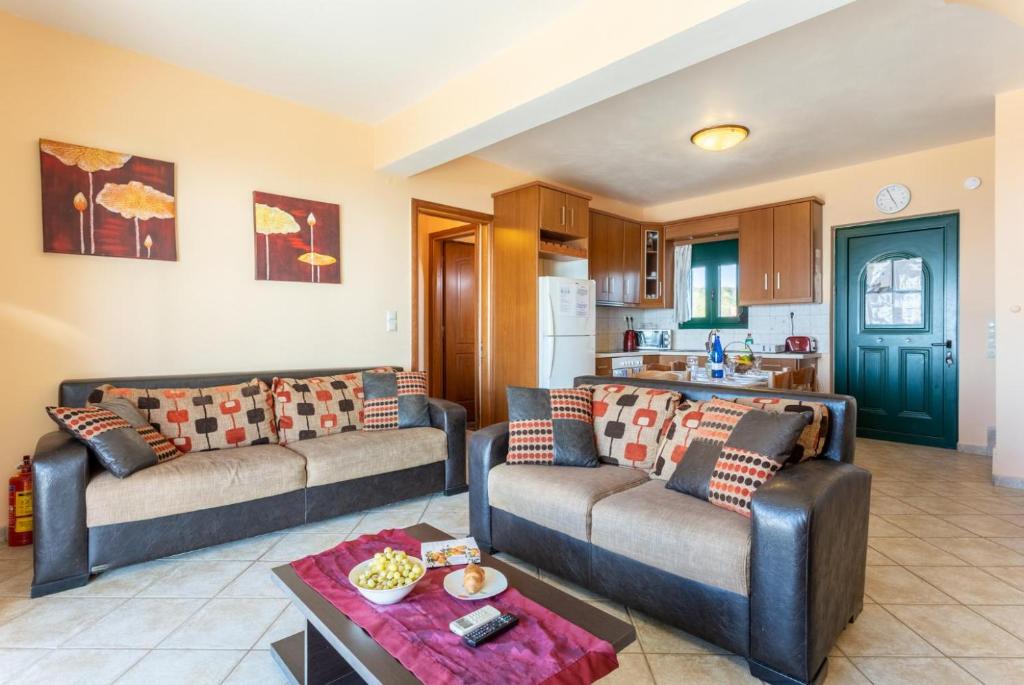 A seating area at Villa Valio