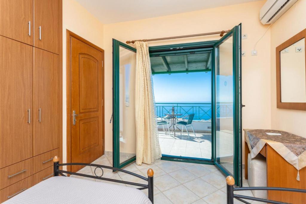 A general sea view or a sea view taken from A villát
