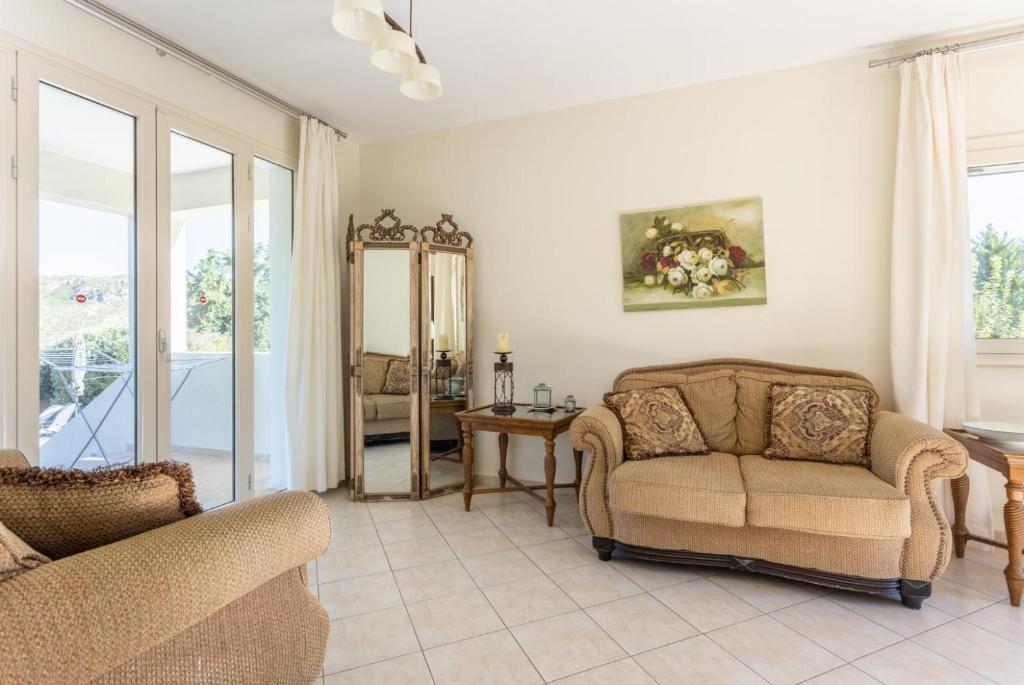 A seating area at Villa Fedra