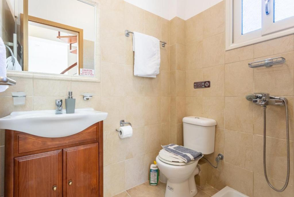 A bathroom at Villa Fedra
