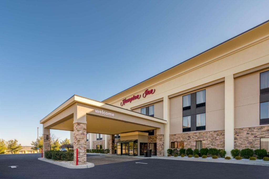 a rendering of the front of a hotel at Hampton Inn Frostburg in Frostburg