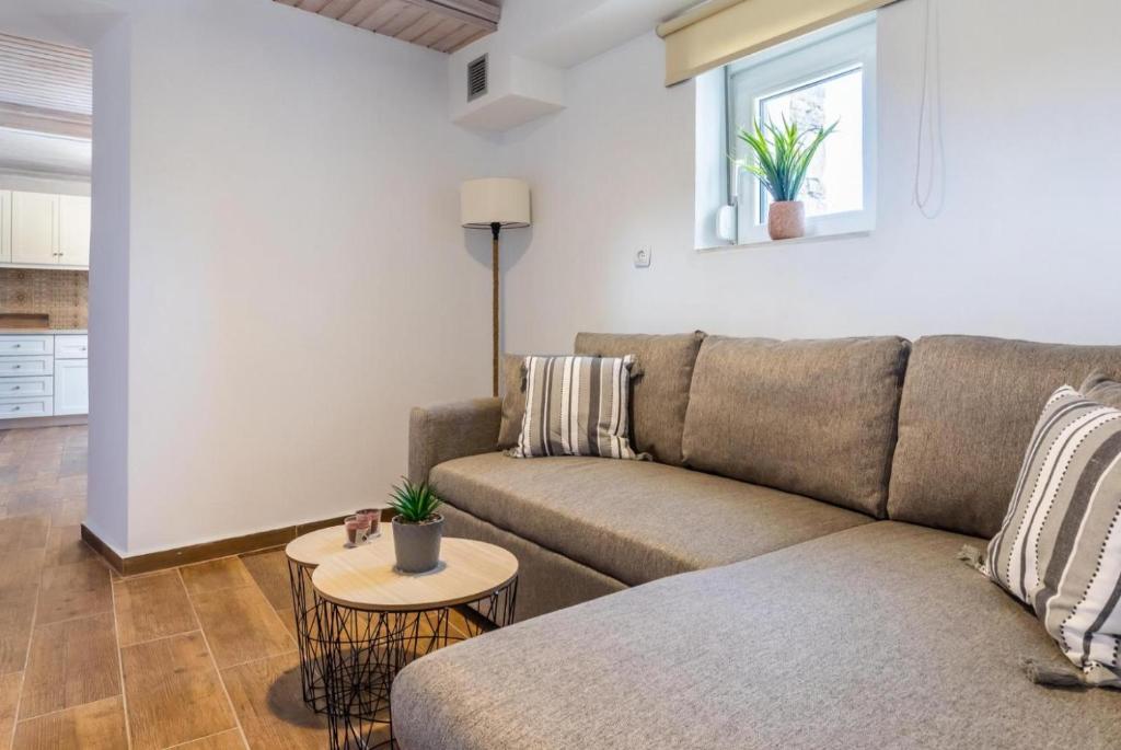 A seating area at Oak Tree Cottage