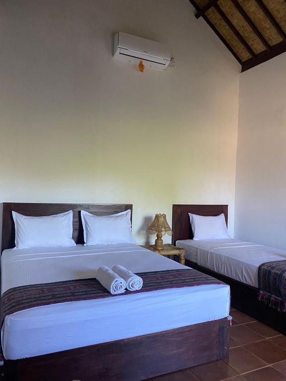 Cewin's Homestay - Bungalow With Garden View