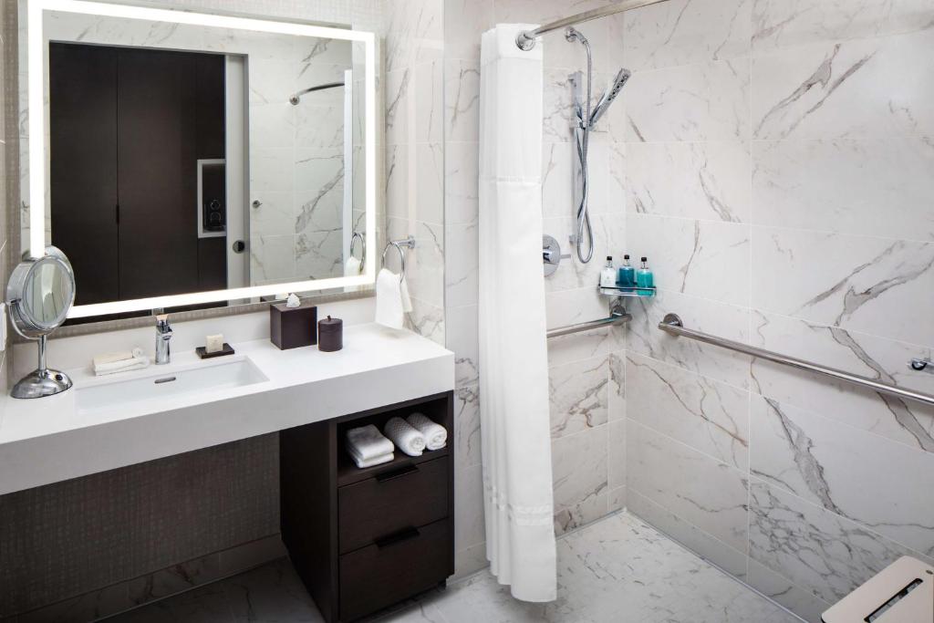 Hilton Miami Aventura photo