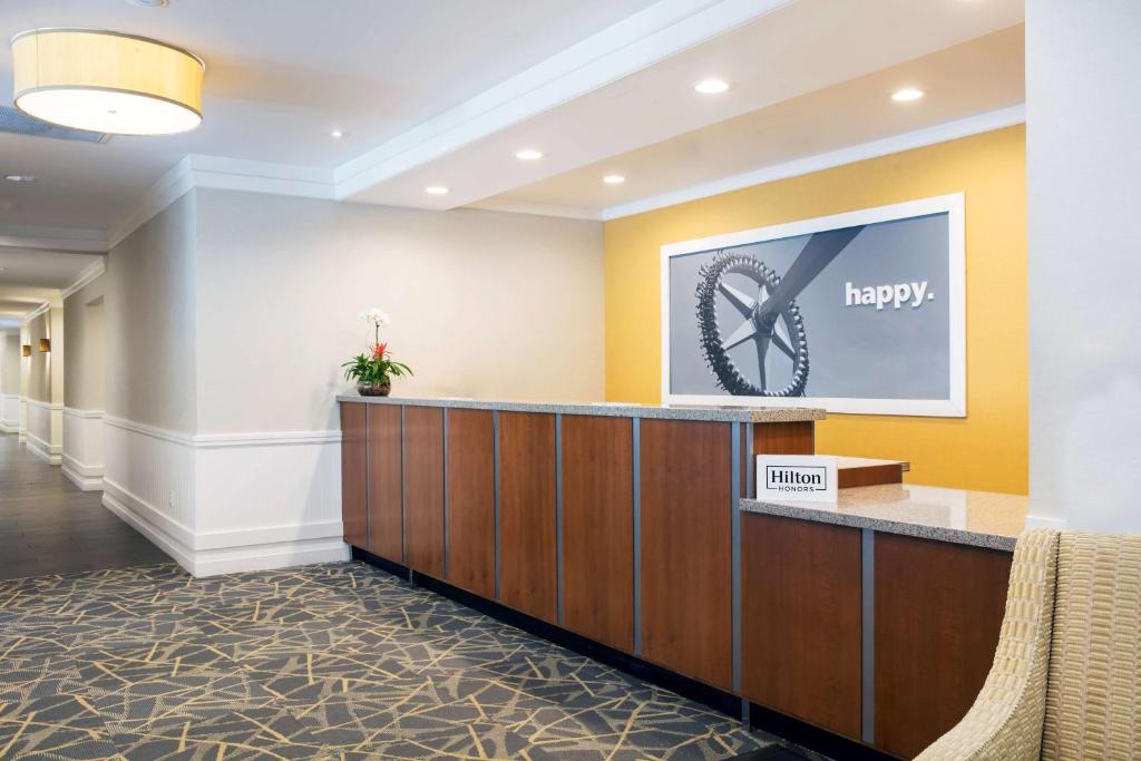 Hampton Inn Hallandale Beach-Aventura photo