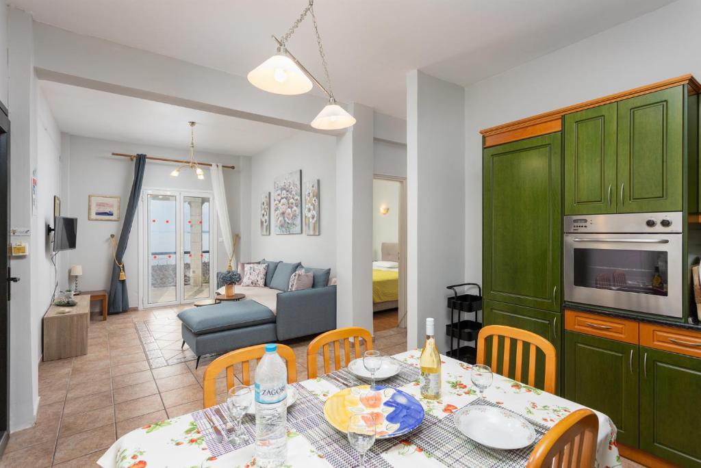 A kitchen or kitchenette at Michalis