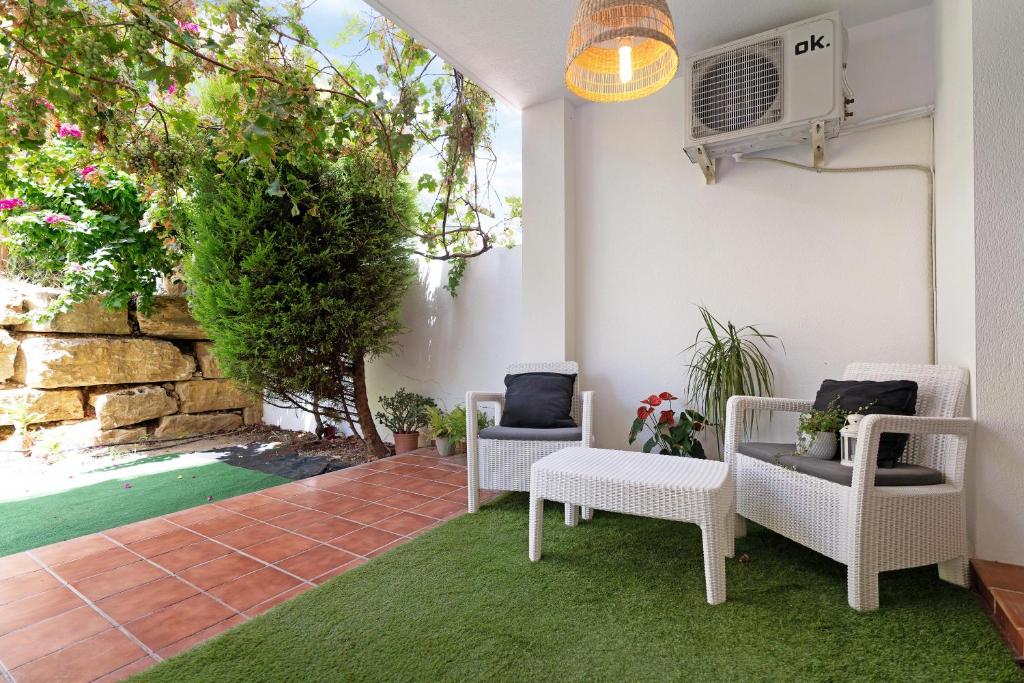 Fotografie z fotogalerie ubytování Townhouse with 3 bedrooms and sea views from the roof terrace v destinaci Torremolinos