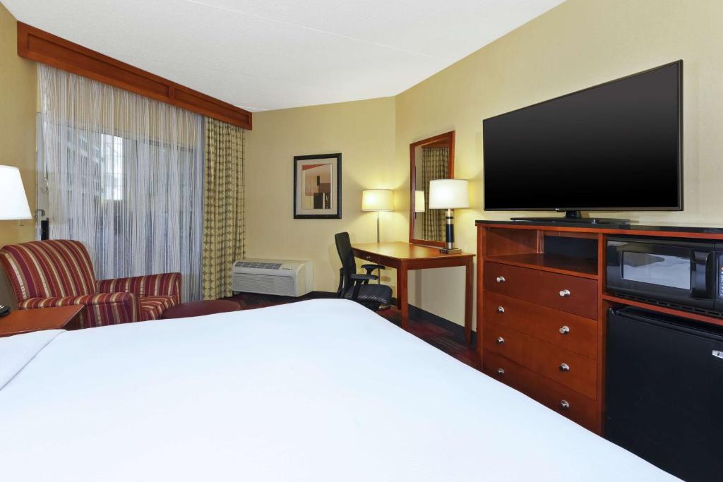 DoubleTree by Hilton Holland photo