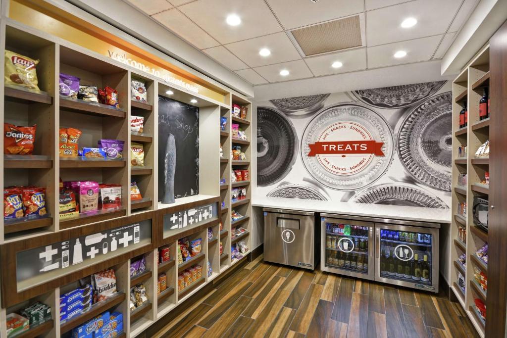 Certifikát, hodnocení, plakát nebo jiný dokument vystavený v ubytování Hampton Inn & Suites Grants Pass