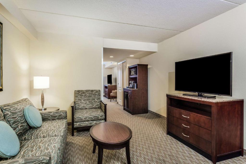 Hilton Garden Inn Gainesville photo