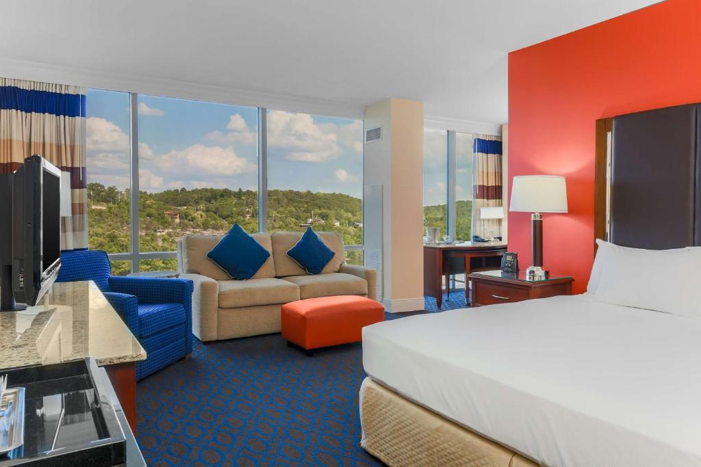 Hilton Branson Convention Center - Habitación King De Lujo Con Sofá Cama Y Balcón