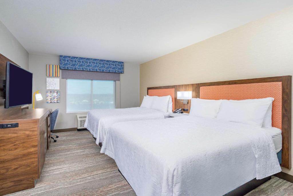 Hampton Inn Bedford In, In - Habitación Con 2 Camas Grandes - No Fumadores