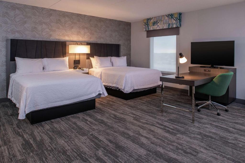 Hampton Inn & Suites Winston-Salem Downtown photo