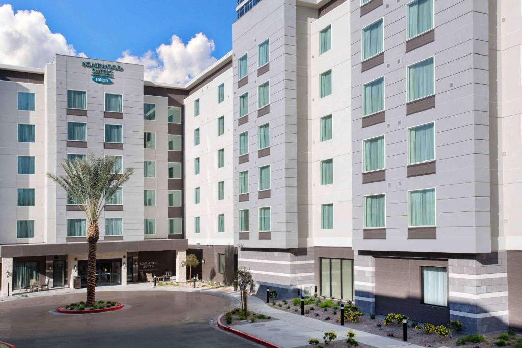 una representación de la parte delantera de un hotel en Homewood Suites By Hilton Las Vegas City Center, en Las Vegas