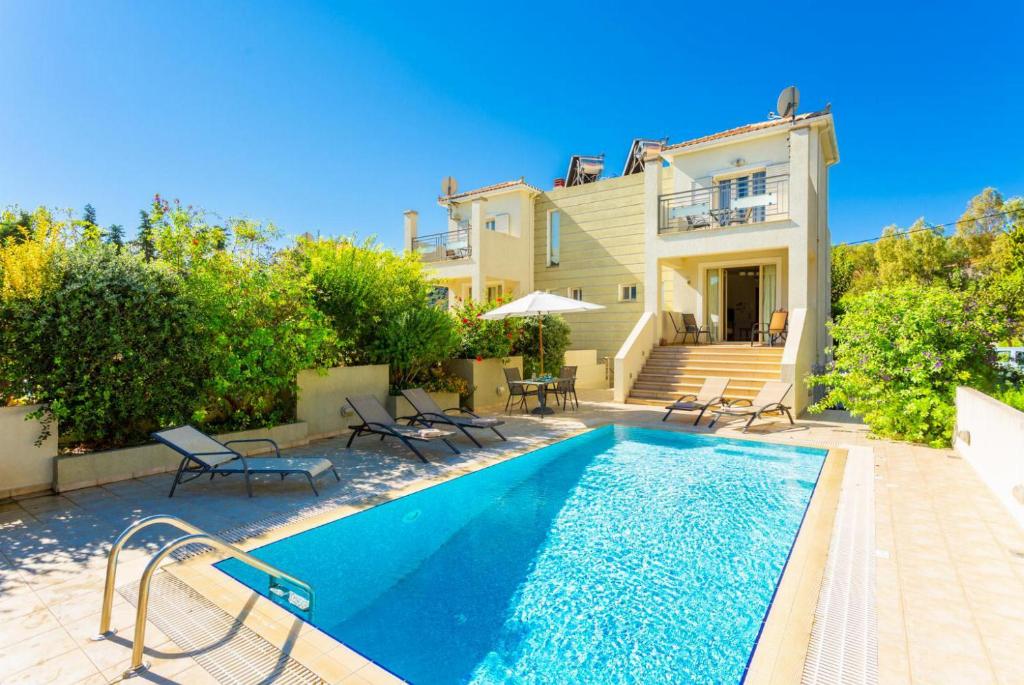 The swimming pool at or close to Katelios Villas Collection