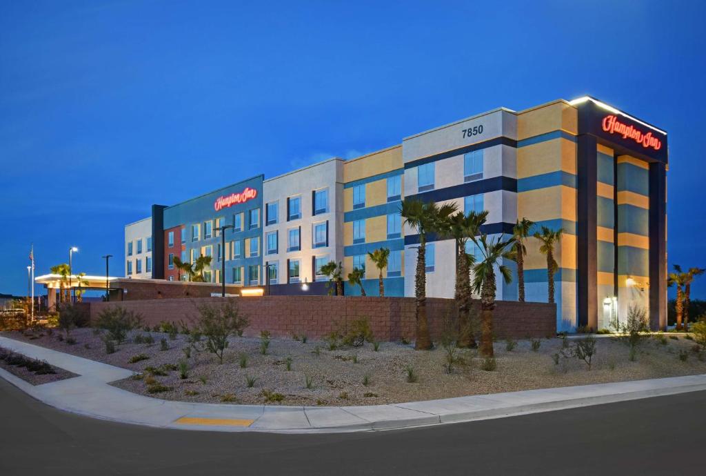 Hampton Inn Las Vegas Strip South, NV 89123 photo