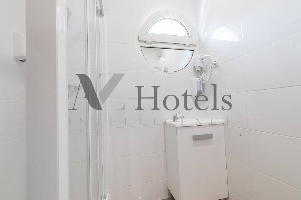 AYZ Joaquín Pol - Auto check-in property - Resim 20