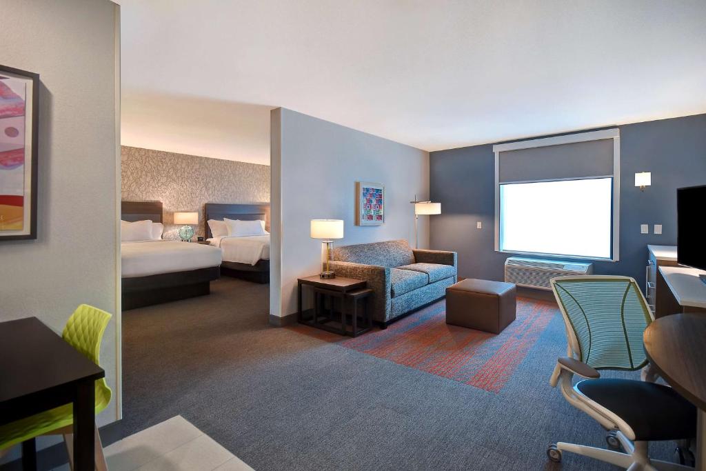 Home2 Suites by Hilton Las Vegas Convention Center - No Resort Fee photo