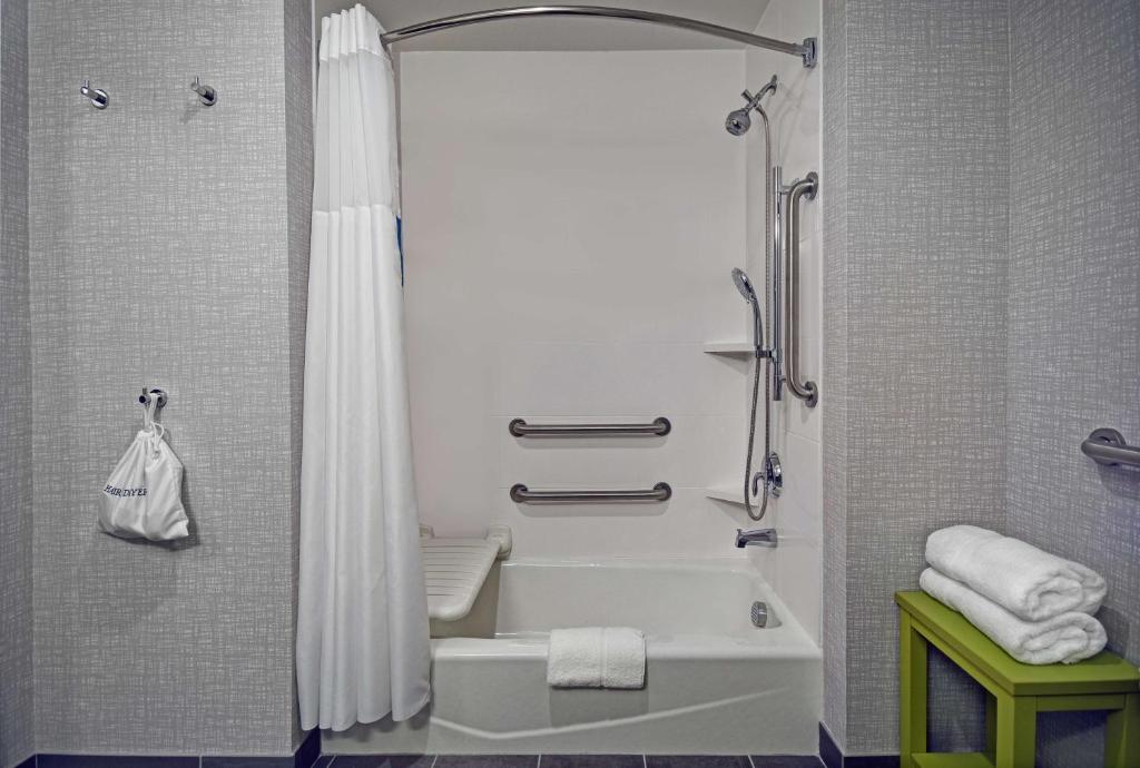 Hampton Inn Las Vegas Strip South, NV 89123 photo
