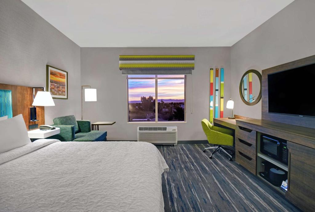 Hampton Inn Las Vegas Strip South, NV 89123 - 