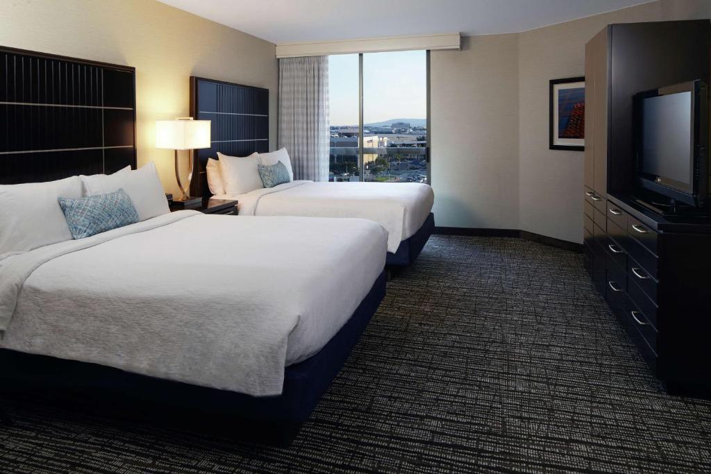 Embassy Suites Los Angeles - International Airport/North - Suite Met Twee Queensize Bedden - Niet Roken