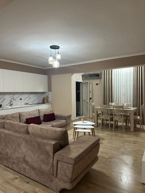 Luxury Apartment BB - Image 2