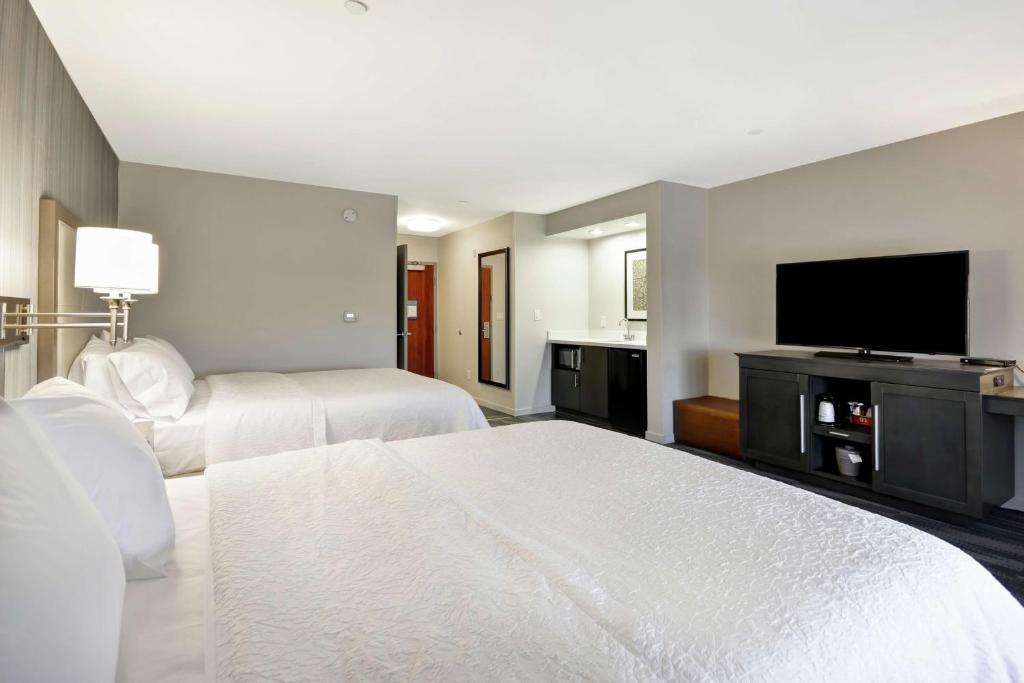 Hampton Inn & Suites Los Angeles Burbank Airport - Suite Con 2 Camas Grandes - No Fumadores