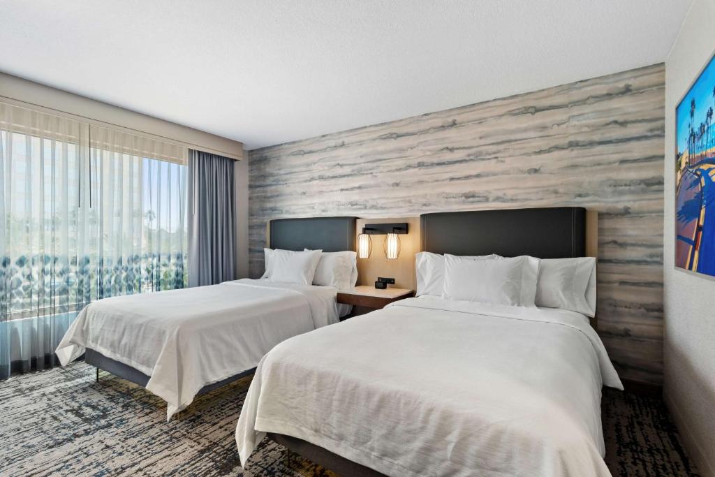 Embassy Suites by Hilton Anaheim South - Two Double Bedded Suite With Firework View - Non-Smoking
