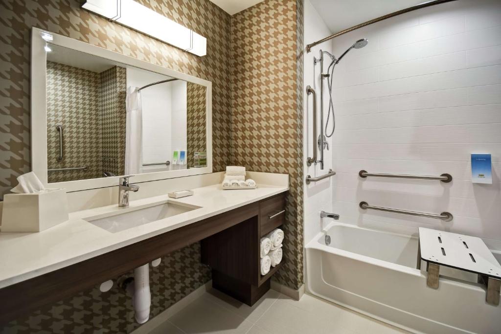 Home2 Suites By Hilton Columbus Downtown - 