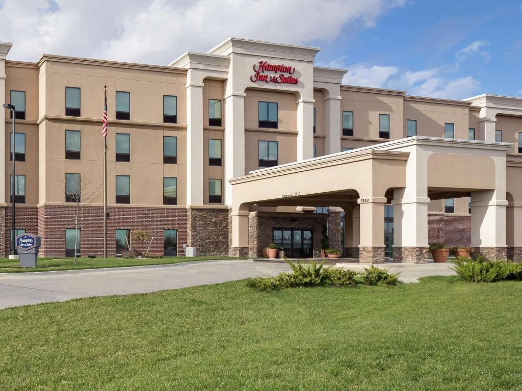 a rendering of the front of a cranberry hotel at Hampton Inn and Suites - Lincoln Northeast in Lincoln