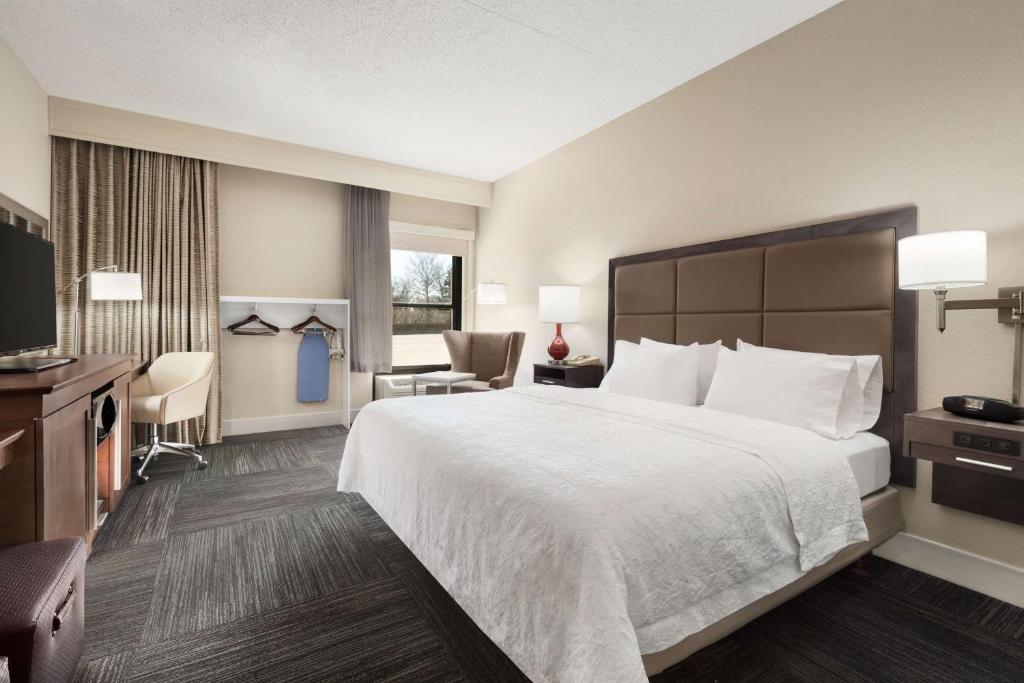 Hampton Inn Lawrence photo