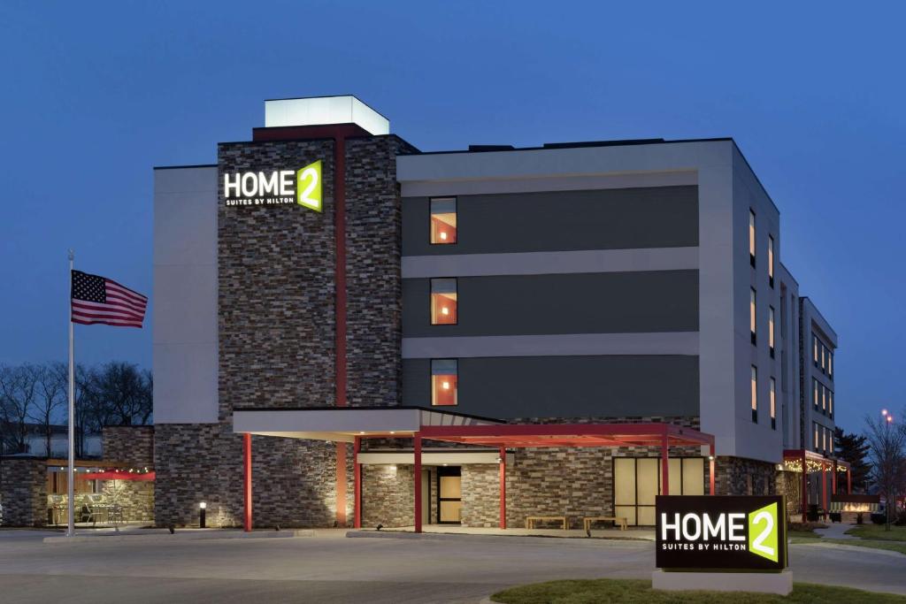 a renderización de un hotel de depósito en Home2 Suites By Hilton Leavenworth Downtown en Leavenworth