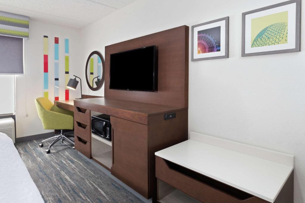 Hampton Inn & Suites Orlando International Drive North - Habitación King