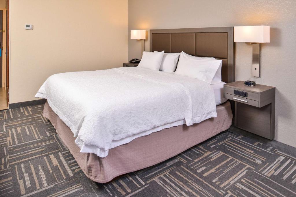 Hampton Inn Closest to Universal Orlando - 