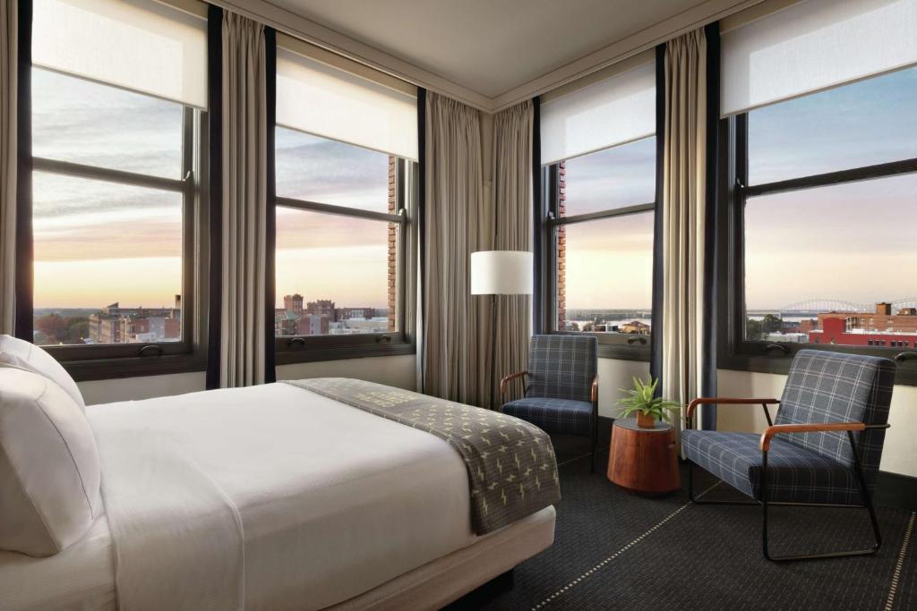 The Central Station Memphis, Curio Collection By Hilton - King Room - Entendre Accessible