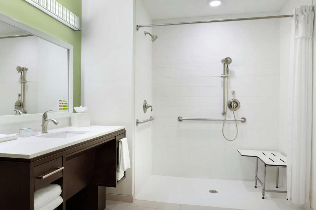 Vannituba majutusasutuses Home2 Suites By Hilton McAllen