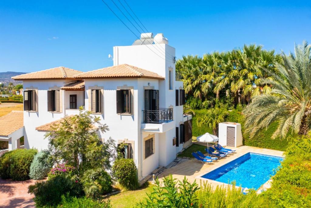 Бассейн в Villa Anna или поблизости